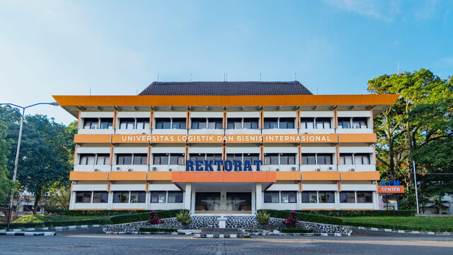 Universitas dengan Program Beasiswa